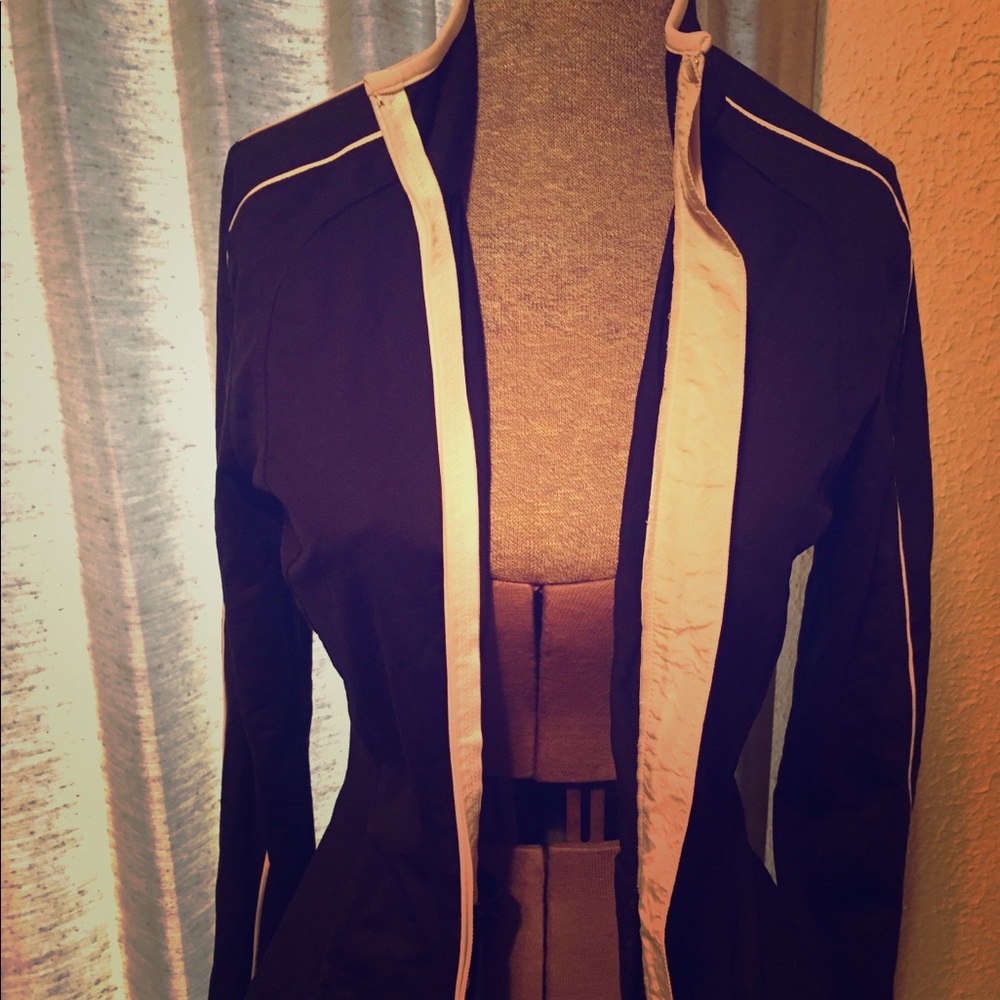 Elie tahari athletic jacket/sweater/hoodie